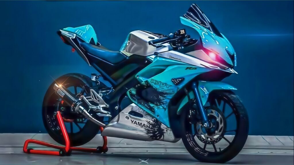 Yamaha R15 V5